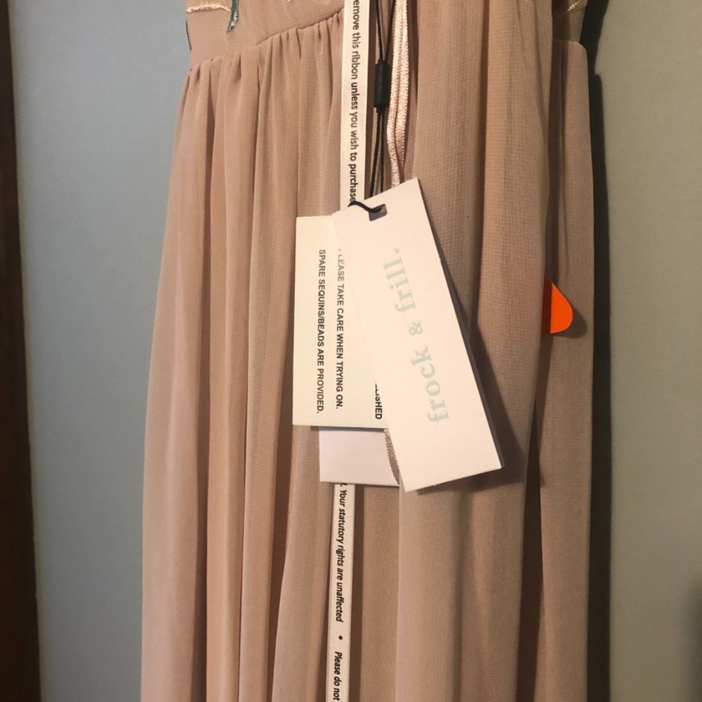 ✨NWT✨ Frock & Frill Jamie Embroidered Button Front Dress - Picture 5 of 7